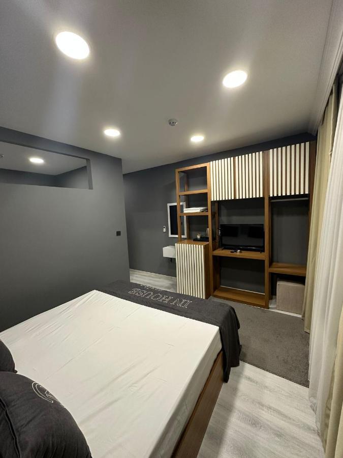 In House Suite Истанбул Екстериор снимка